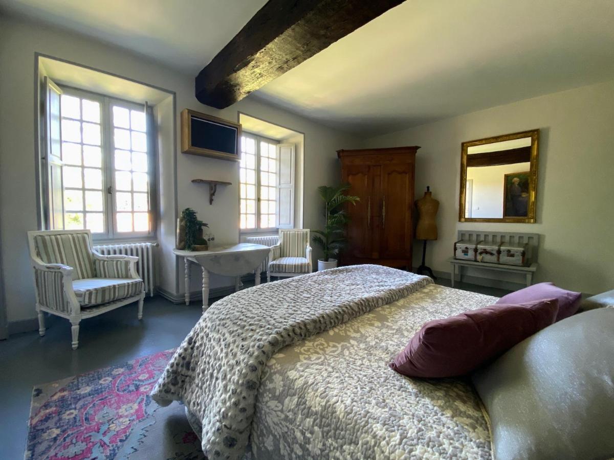 Le Petit Chateau De Sainte Colombe Bouges-le-Chateau Dış mekan fotoğraf