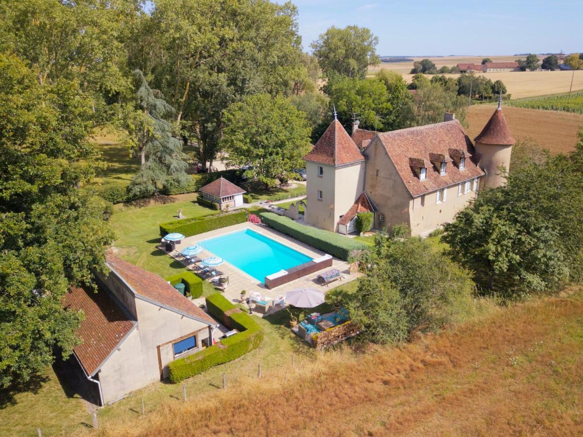 Le Petit Chateau De Sainte Colombe Bouges-le-Chateau Dış mekan fotoğraf
